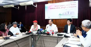 প্রকাশ্যে তামাকদ্রব্য ব্যবহার নিষেধ সংক্রান্ত আইন প্রণয়নের প্রস্তাব হবে: তথ্যমন্ত্রী